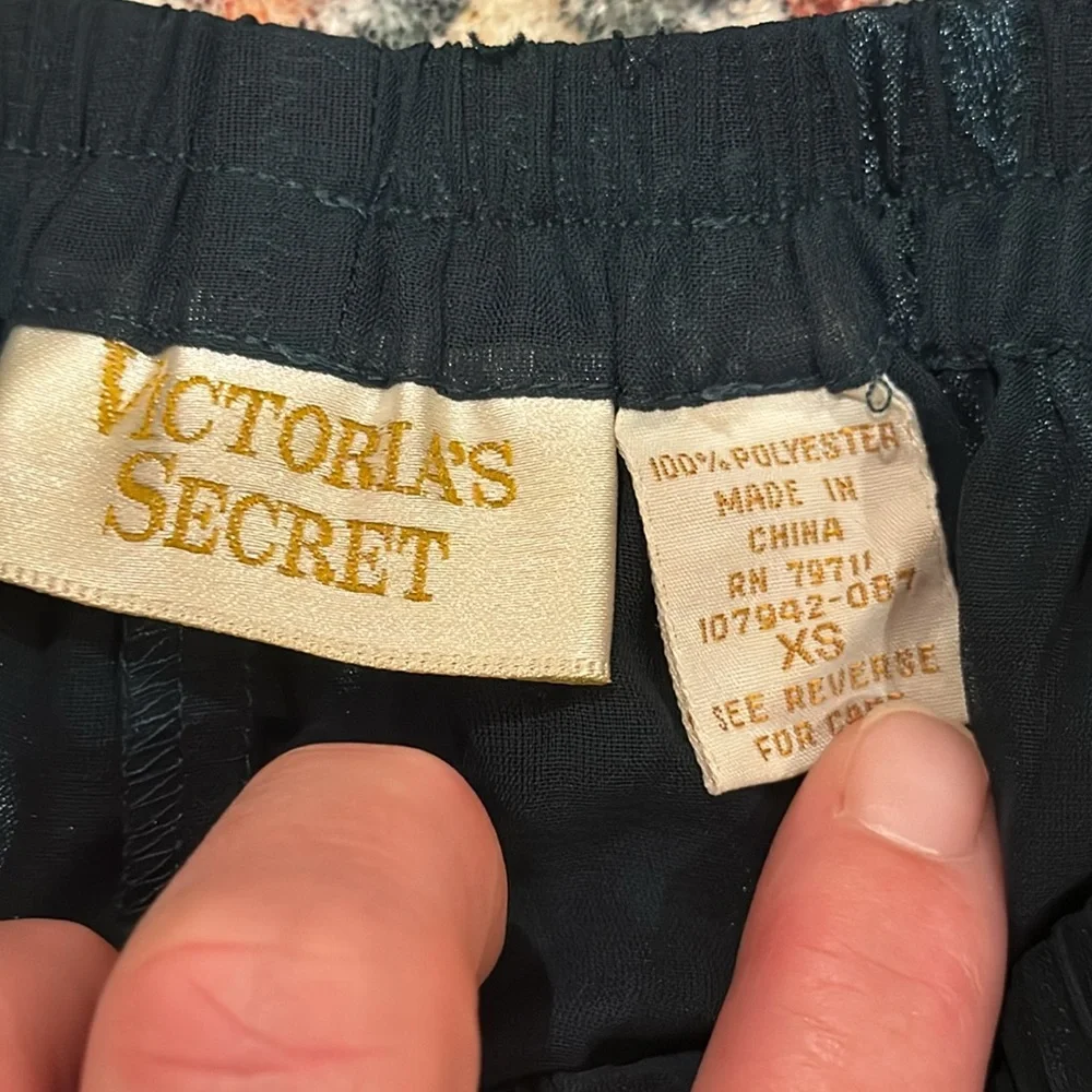 80’s Vintage VS Gold Label Sleep Set - Picture 4 of 10